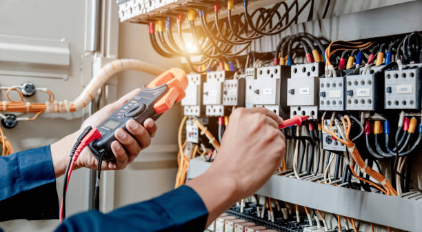 Best 24-Hour Electrician  in Redfield, SD