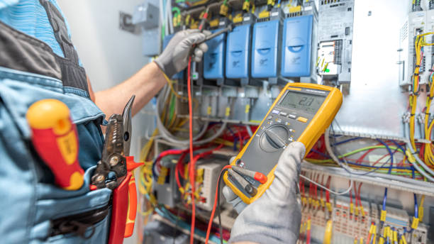 Best Electrician Near Me  in Redfield, SD